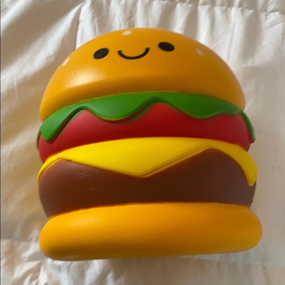 Meet your Posher, Ella